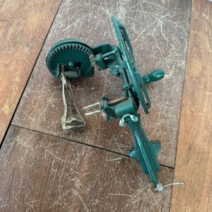 Vintage Reading #78 Apple Peeler Corer Slicer Green Cast Iron